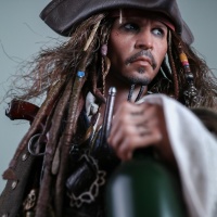 Jack Sparrow 1/6 - Pirates of the Caribbean : Dead Men Tell No Tales (Hot Toys) 4ILamyB3_t