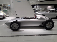 Porsche Museum  XkK5o7ec_t