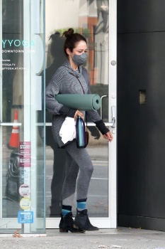 Autumn Reeser - Takes part in a yoga class on a day off filming a Hallmark Christmas movie in Vancouver, October 10, 2020