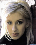 Christina Aguilera COdnG6zE_t