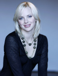 Anna Faris HW1CsxdJ_t