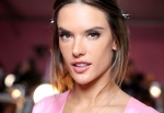 Alessandra Ambrosio - Page 9 JWp1wwnW_t