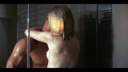 Reacher – Nude Willa Top Fitzgerald Nude video