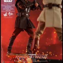 Star Wars Episode III : 1/6 Anakin Skywalker (Dark Side) (Hot Toys) PpLsTwu3_t