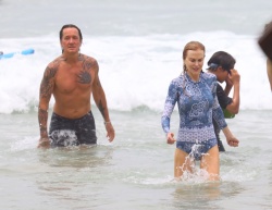 Nicole Kidman - Enjoying a swim at a Sydney beach 01/04/2024