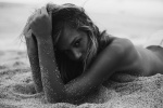 Alexis Ren - Page 2 KkUvdM37_t