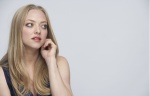 Amanda Seyfried - Page 4 EFuk8wjc_t