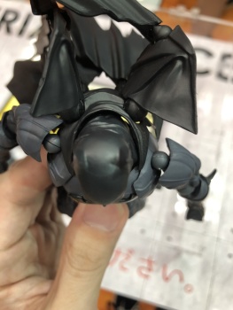 Batman - Amazing Yamaguchi - Figure Complex (Revoltech) - Page 2 WIAiYe8N_t