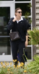Maria Sharapova - Is spotted out on Mother's Day picking flowers in Los Angeles CA 05/12/2024