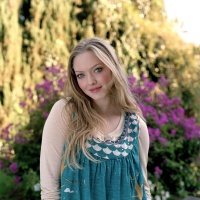 Amanda Seyfried A8SVEBza_t