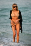 Charlotte McKinney - Page 2 9Wi2y1HD_t