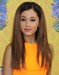 Ariana Grande JHcYwuOf_t