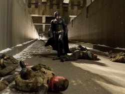 Бэтмен 3: Воскрешение Темного рыцаря / The Dark Knight Rises (Кристиан Бэйл, Леджер, Харди, Фриман, Хэтэуэй, 2012) XO27CGsD_t