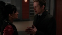 Archie Panjabi - The Good Wife S04E22: What's in the Box 2013, 28x