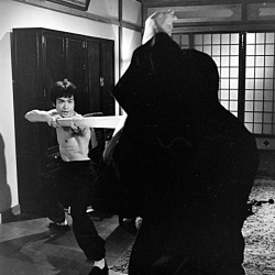 Кулак ярости / Fist of Fury (Брюс Ли / Bruce Lee, 1972) 6INCpRYZ_t