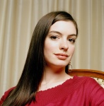 Anne Hathaway E21xNzf1_t