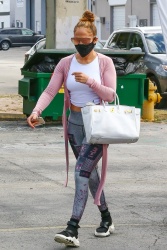 Jennifer Lopez - takes some time to exercise at the gym in Miami, Florida | 01/24/2021