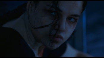 Resident Evil 2002 2160p USA UHD Blu-ray DV HDR HEVC TrueHD 7.1 Atmos-sprs screenshots