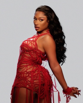 Megan Thee Stallion - Page 3 Hq90UOeF_t