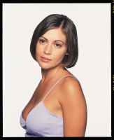 Alyssa Milano - Page 2 BWuPCgWX_t