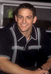 98 Degrees - Sam Goody Store Appearance in Universal City  - April 9, 1999