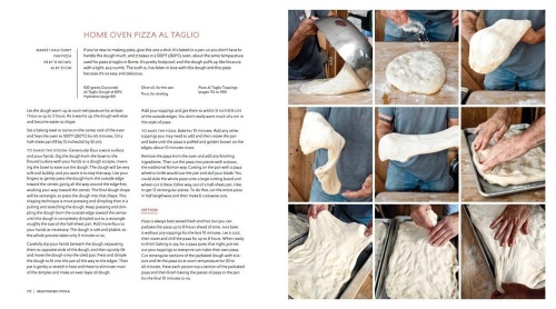 First Mastering Pizza: The Art and Practice of Handmade Pizza, Focaccia, and Calzone [A Cookbook]'s image