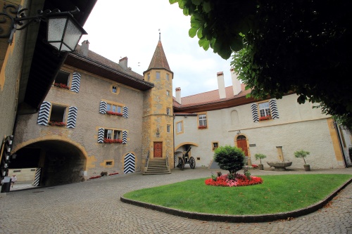 De ruta en ruta por Suiza, 2023 - Blogs de Suiza - 3 DE JULIO. LLEGADA A SUIZA. MURTEN Y LLEGADA A REICHENBACH (6)