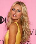 Karolina Kurkova J7jeZIrn_t