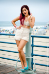 Ariana Grande RnTIunX1_t