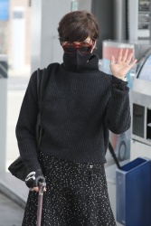 Selma Blair - Stops for cameras while pumping gas before meeting with her boyfriend for coffee in Los Angeles, January 7, 2021