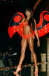 Naomi Campbell NnS7sR8l_t