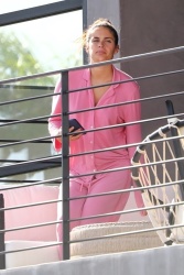 Sara Sampaio - relaxes on her balcony while on her phone in Los Angeles, California | 01/12/2021