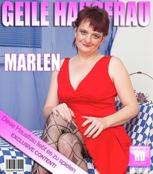 Mature - Marlen (42) - Halte deine Augen f&#252;r diese freche europ&#228;ische Hausfrau offen, die es liebt, mit sich zu spielen!  Mature.nl