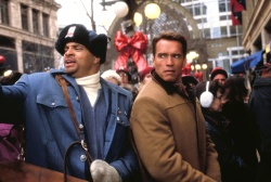 Подарок на Рождество / Jingle All the Way (Арнольд Шварценеггер, 1996) 01Kpc27l_t