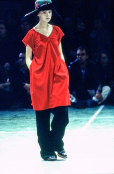 Comme des Garçons F/W 1994.95 Paris | the Fashion Spot