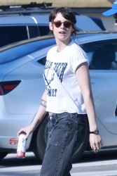 Kristen Stewart - Out in Los Feliz 12/24/2023