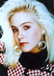 Christina Applegate SkHeQFcC_t