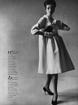 US Vogue June 1960 : LeFerre by Karen Radkai | the Fashion Spot