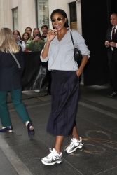 Gabrielle Union - Exit from her hotel in New York 05/04/2024