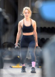 AnnaSophia Robb - Working out with a trainer in Los Angeles March 14, 2024