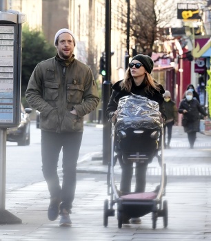 Sophie Cookson - Enjoy a stroll with her newborn baby and partner Stephen Campbell Moore in London, December 17, 2020