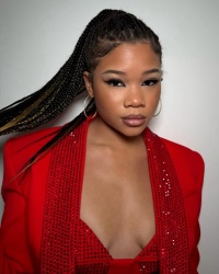 Storm Reid - Page 3 YxoH0vfS_t