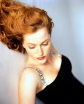 Gillian Anderson GdmJcXk7_t