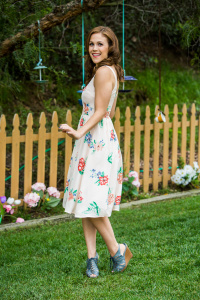 Erin Krakow D3s5OdIX_t