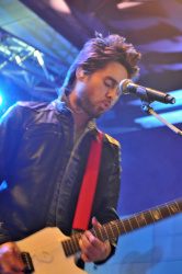 30 Seconds to Mars - Performs on stage on November 19, 2008