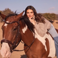 Kendall Jenner - Page 18 Aue2jGAz_t