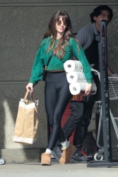Alison Brie - At a grocery store in Los Angeles January 30, 2024