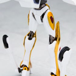 Gundam : Code Geass - Metal Robot Side KMF "The Robot Spirits" (Bandai) - Page 3 ExVz6ns7_t