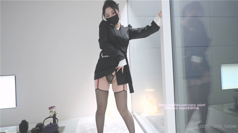 Onlyfans極品白虎網紅小姐姐NANA房產經紀人的情趣內衣4K原檔流出[MP45.7G]2307172 - 萝莉岛破处社区🔞