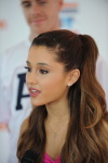 Ariana Grande SpIVGW7D_t